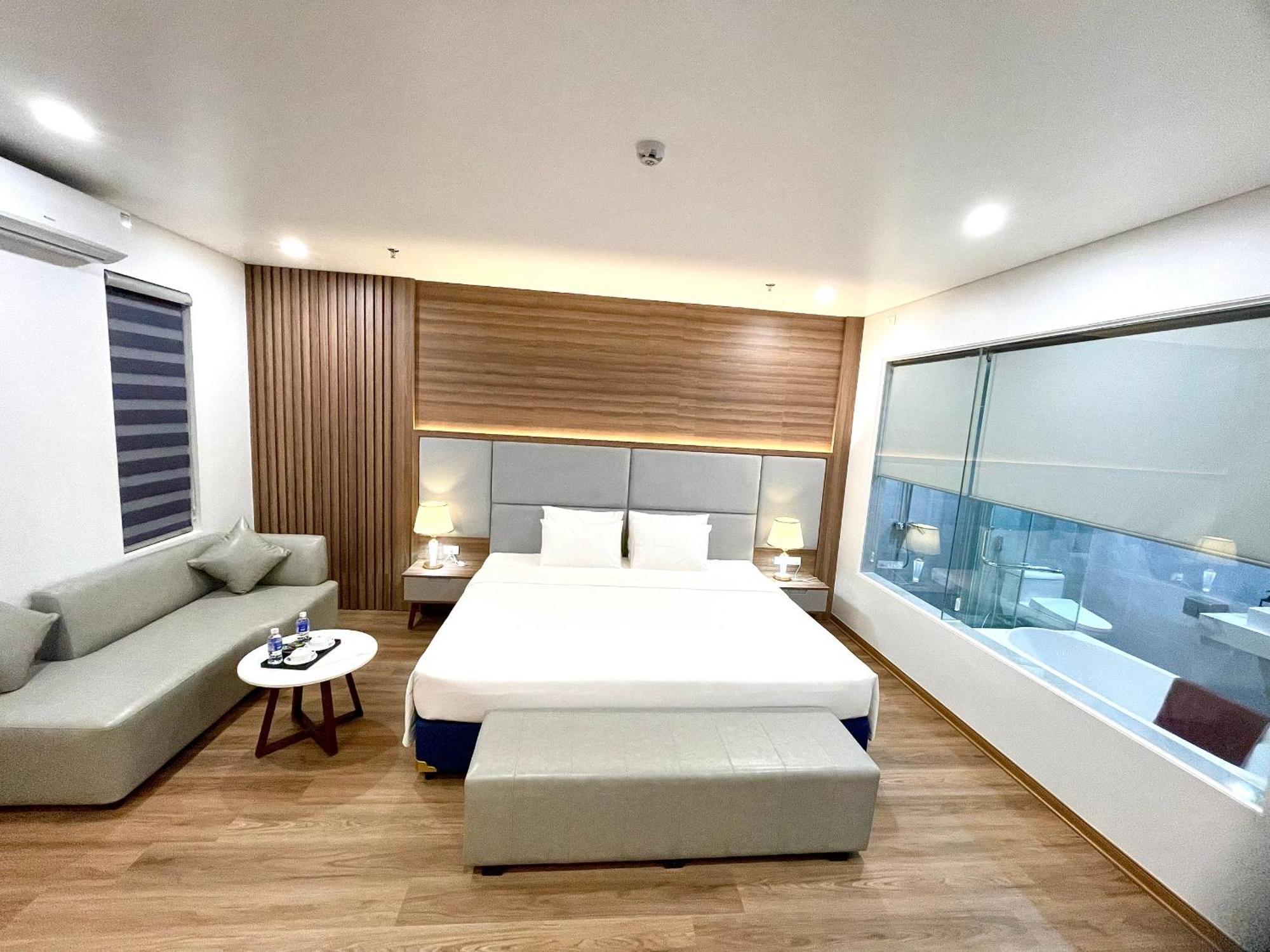 Central Halong Hotel Ha Long Exteriör bild