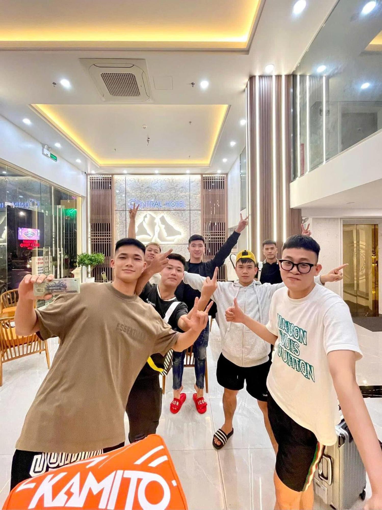 Central Halong Hotel Ha Long Exteriör bild