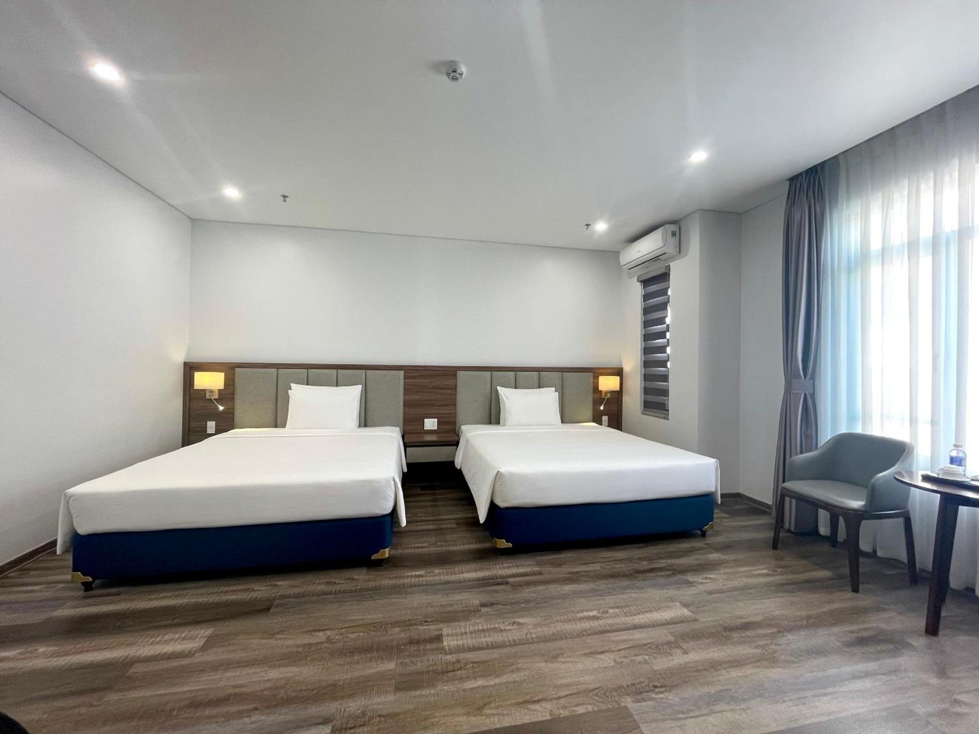 Central Halong Hotel Ha Long Exteriör bild
